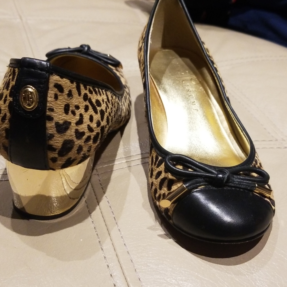 Ivanka Trump animal print rounded toe with 1.75"